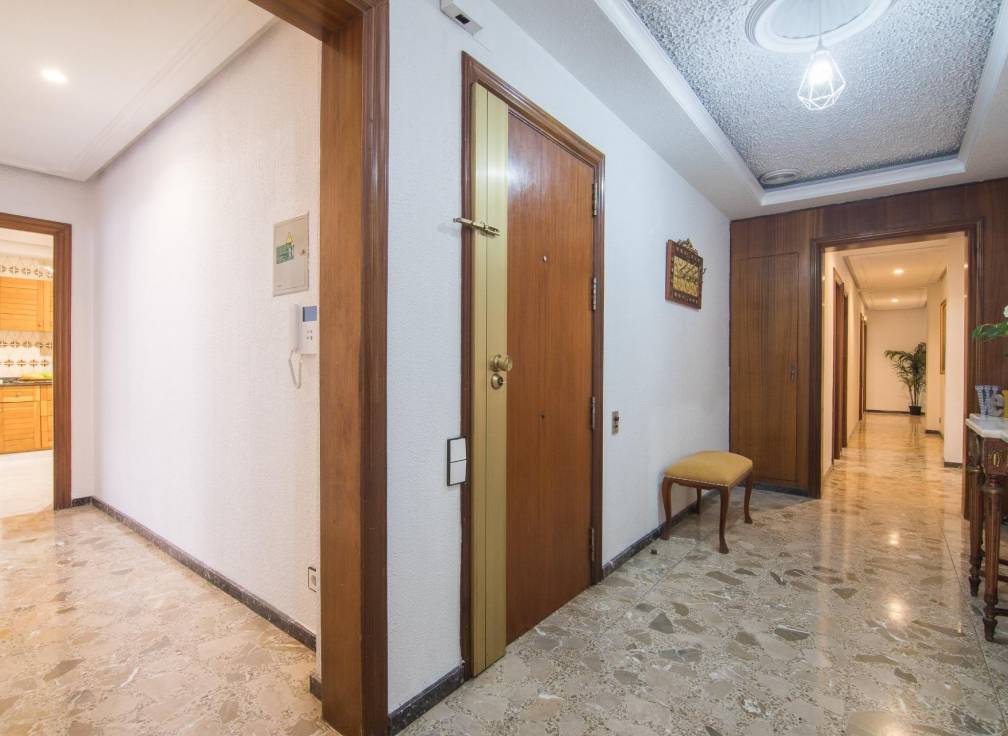 Resale - Flat - Elche - Reina Victoria-Miguel Hernández