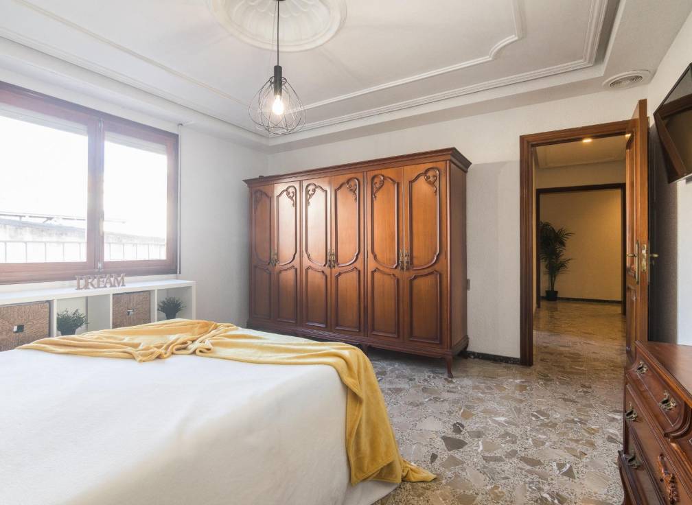 Resale - Flat - Elche - Reina Victoria-Miguel Hernández