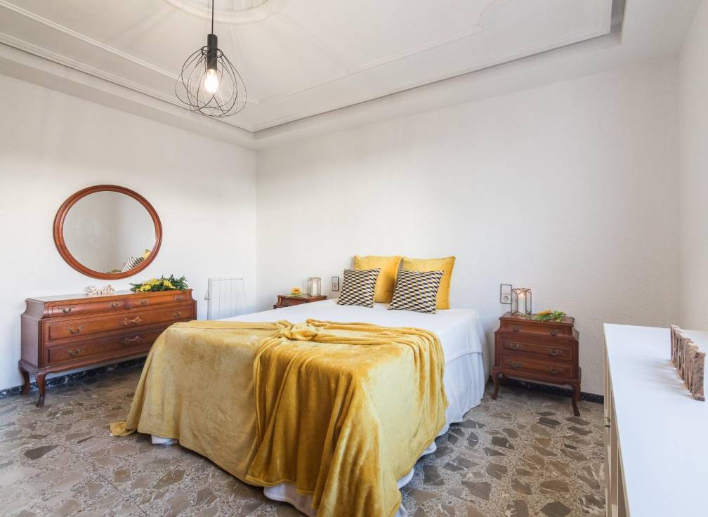 Resale - Flat - Elche - Reina Victoria-Miguel Hernández