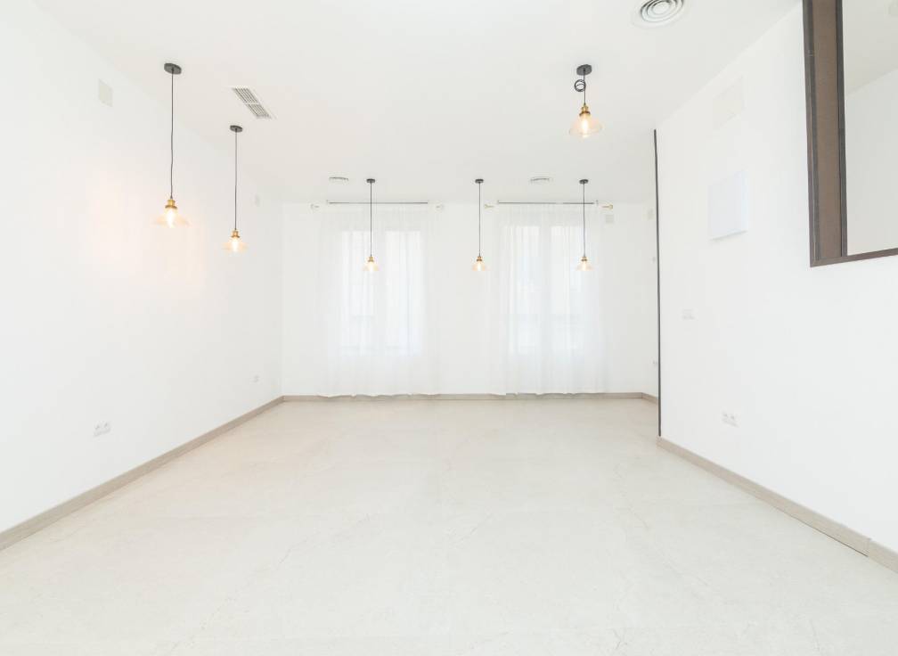 Resale - Flat - Elche - Reina Victoria-Miguel Hernández