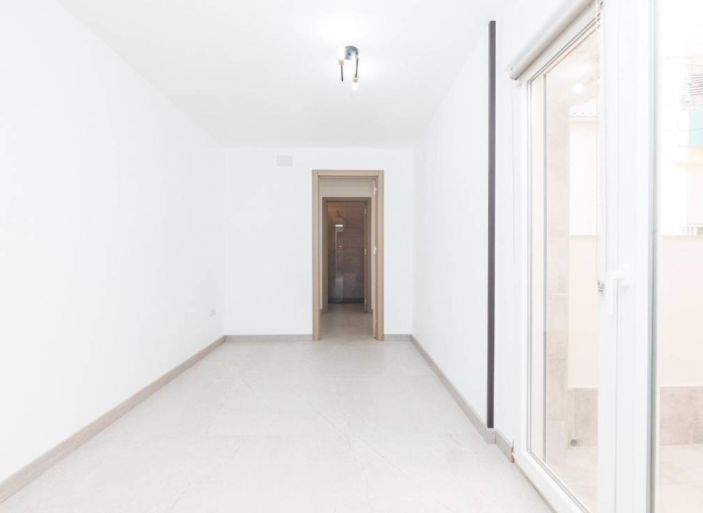 Resale - Flat - Elche - Reina Victoria-Miguel Hernández