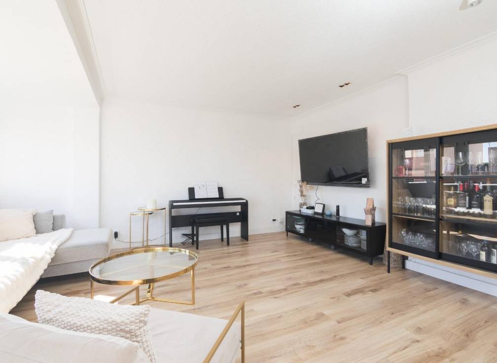 Resale - Flat - Elche - Reina Victoria-Miguel Hernández