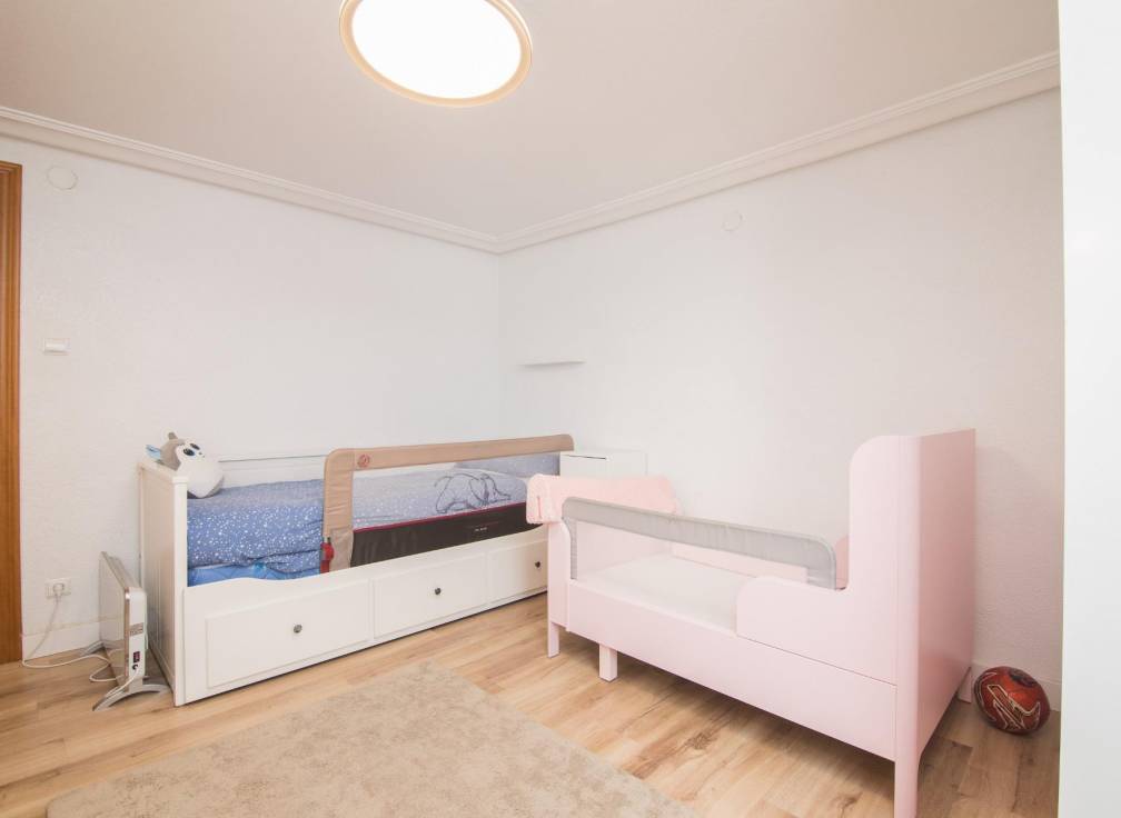 Resale - Flat - Elche - Reina Victoria-Miguel Hernández