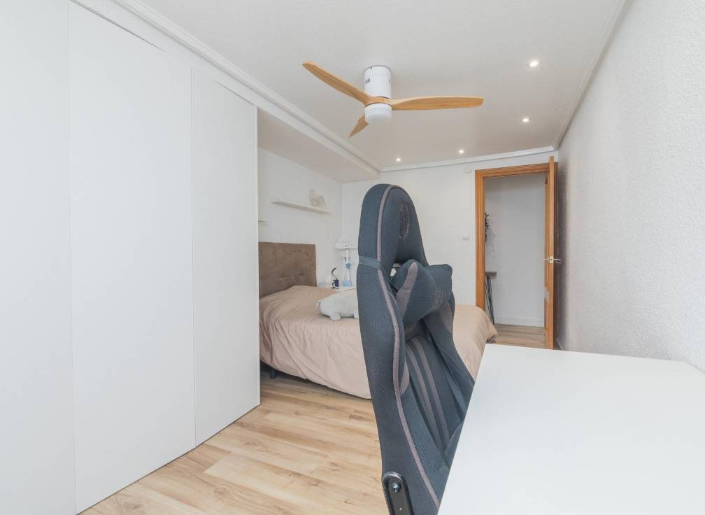 Resale - Flat - Elche - Reina Victoria-Miguel Hernández