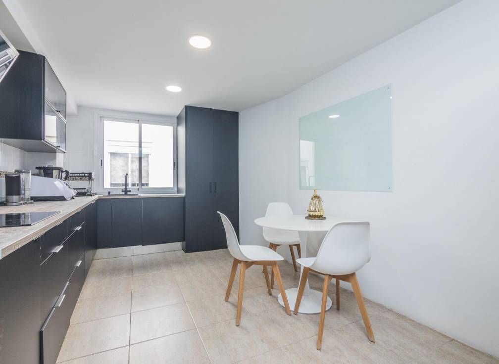 Resale - Flat - Elche - Reina Victoria-Miguel Hernández