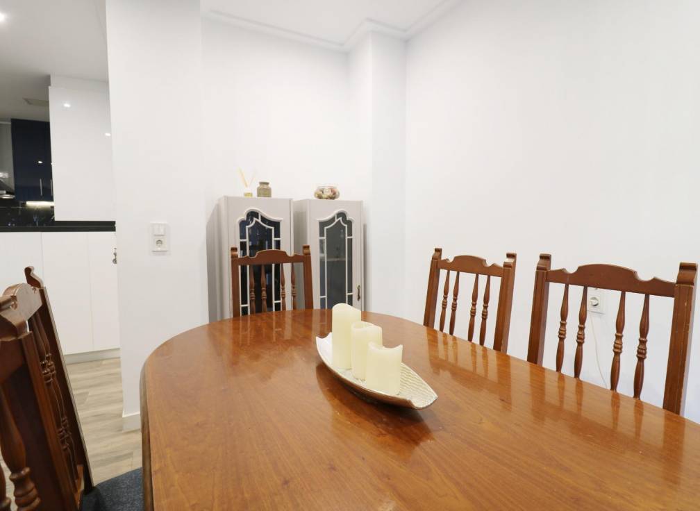 Resale - Flat - Elche - Reina Victoria-Miguel Hernández