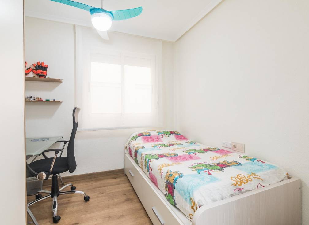 Resale - Flat - Elche - Torreta - Portalada