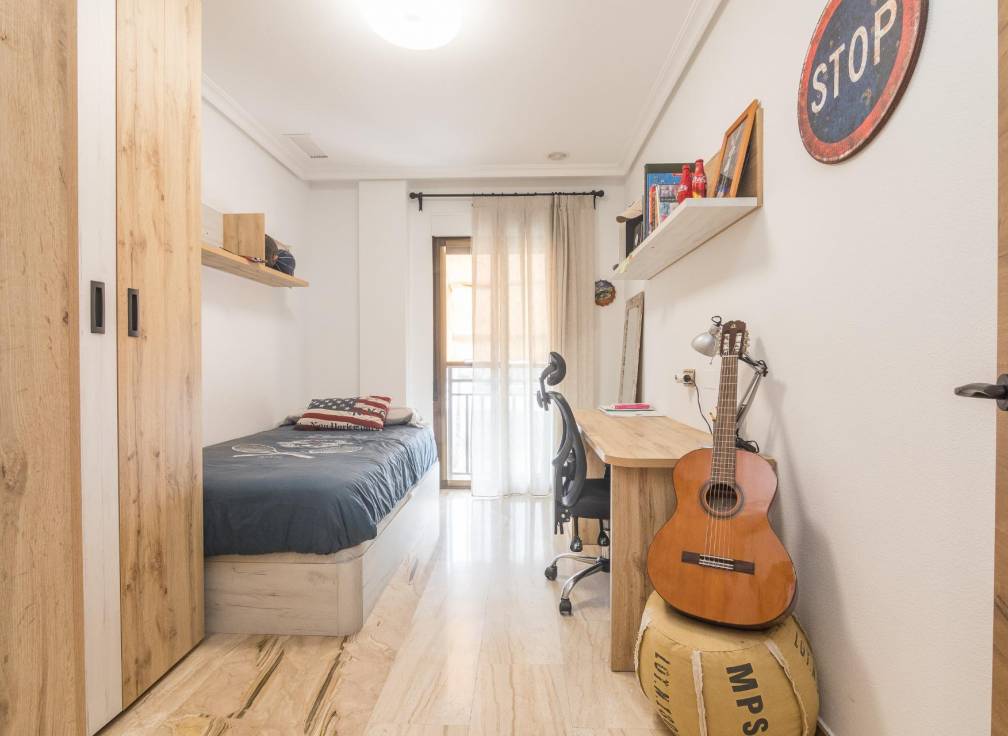 Resale - Flat - Elche - Torreta - Portalada