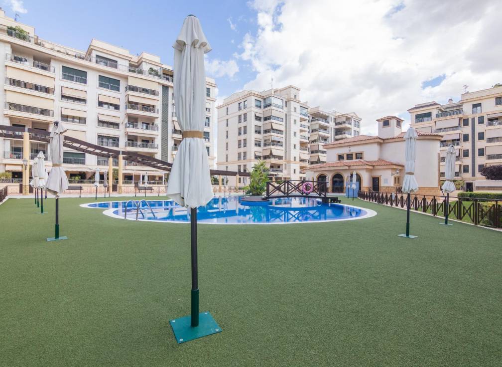 Resale - Flat - Elche - Torreta - Portalada