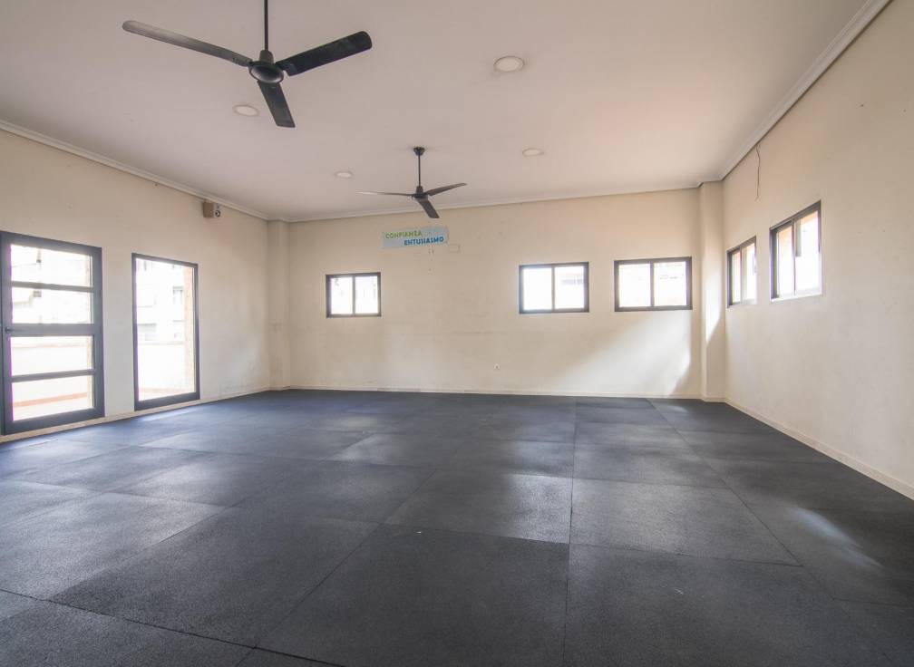 Resale - Flat - Elche - Torreta - Portalada