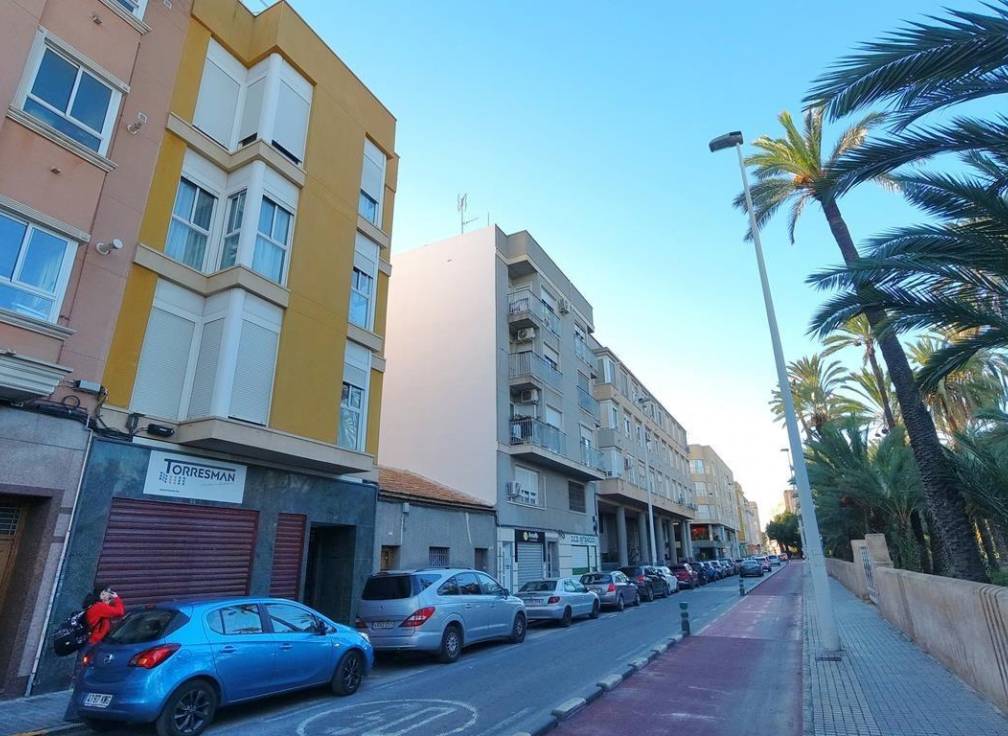 Resale - Flat - Elche - Torreta - Portalada
