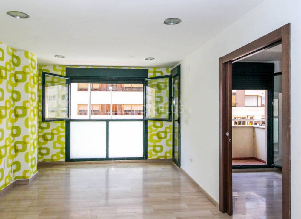 Resale - Flat - Elda - Centro