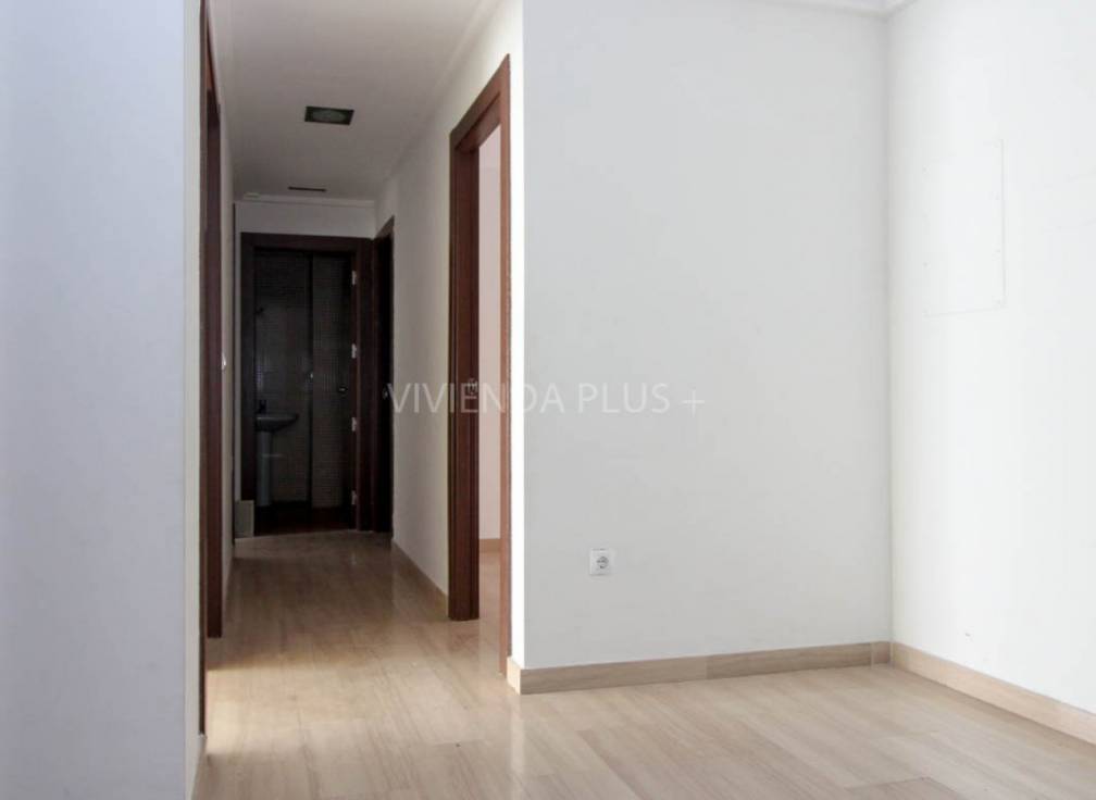 Resale - Flat - Elda - Centro