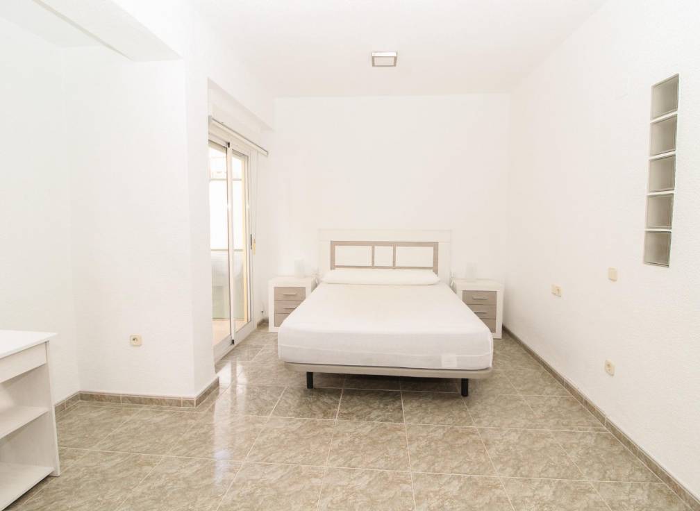 Resale - Flat - Elda - Gran avenida