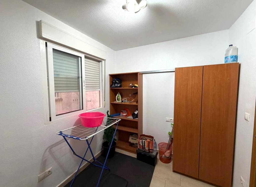 Resale - Flat - La hoya - Centro