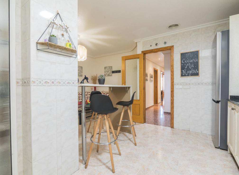 Resale - Flat - Petrer