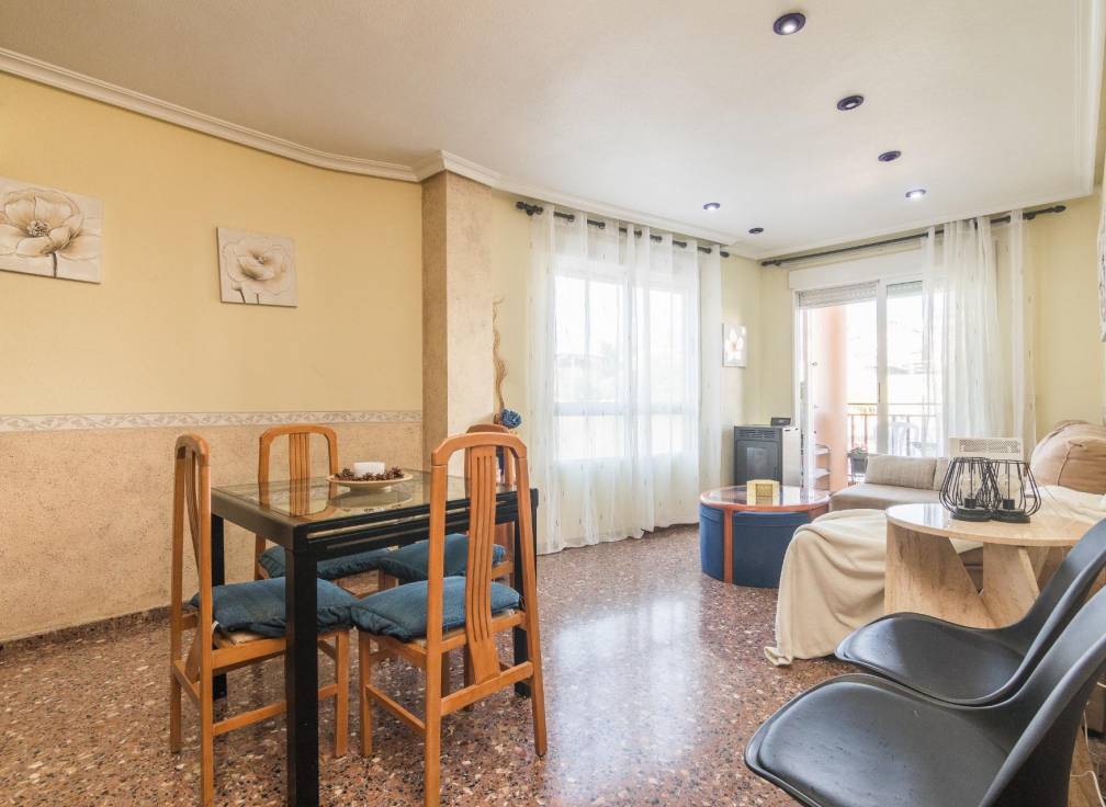 Resale - Flat - Petrer