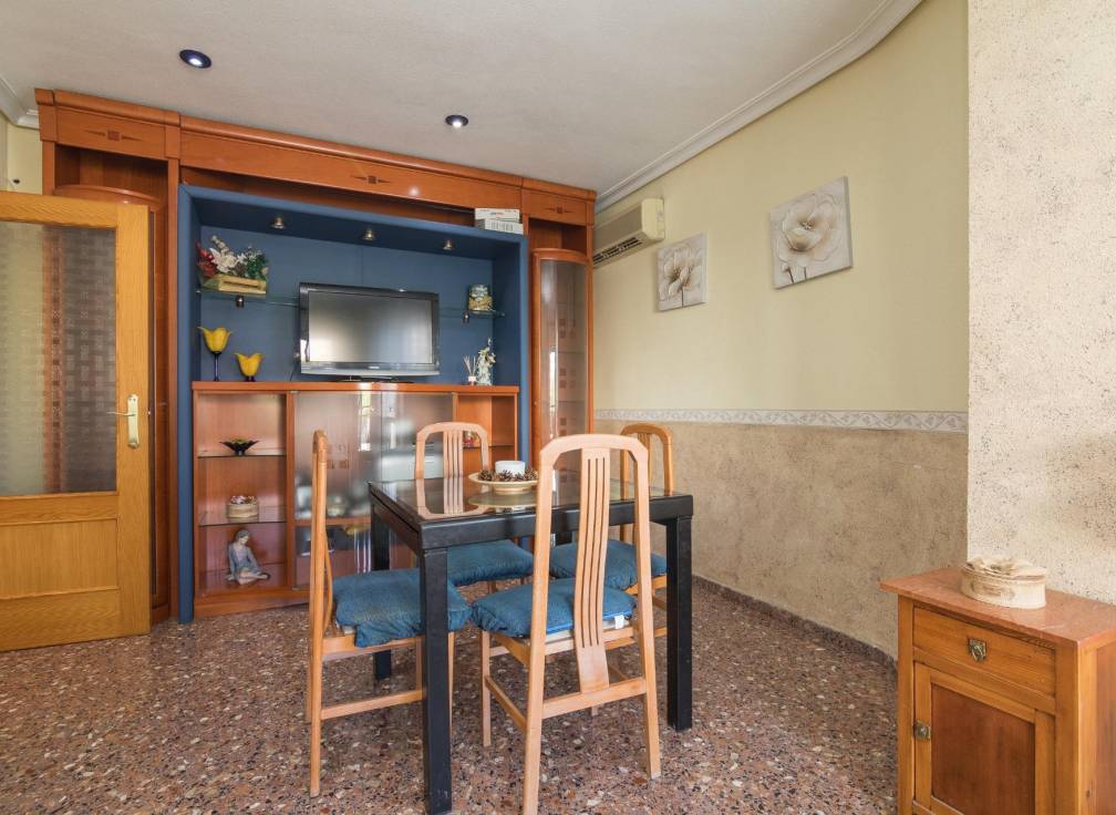 Resale - Flat - Petrer