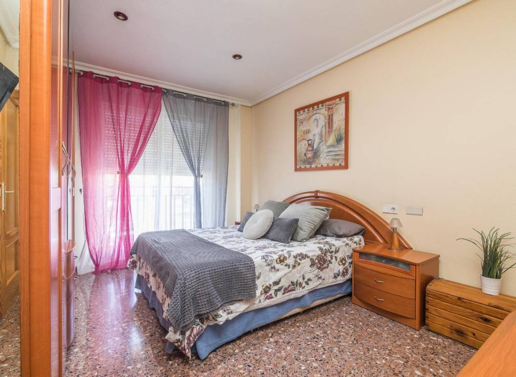 Resale - Flat - Petrer