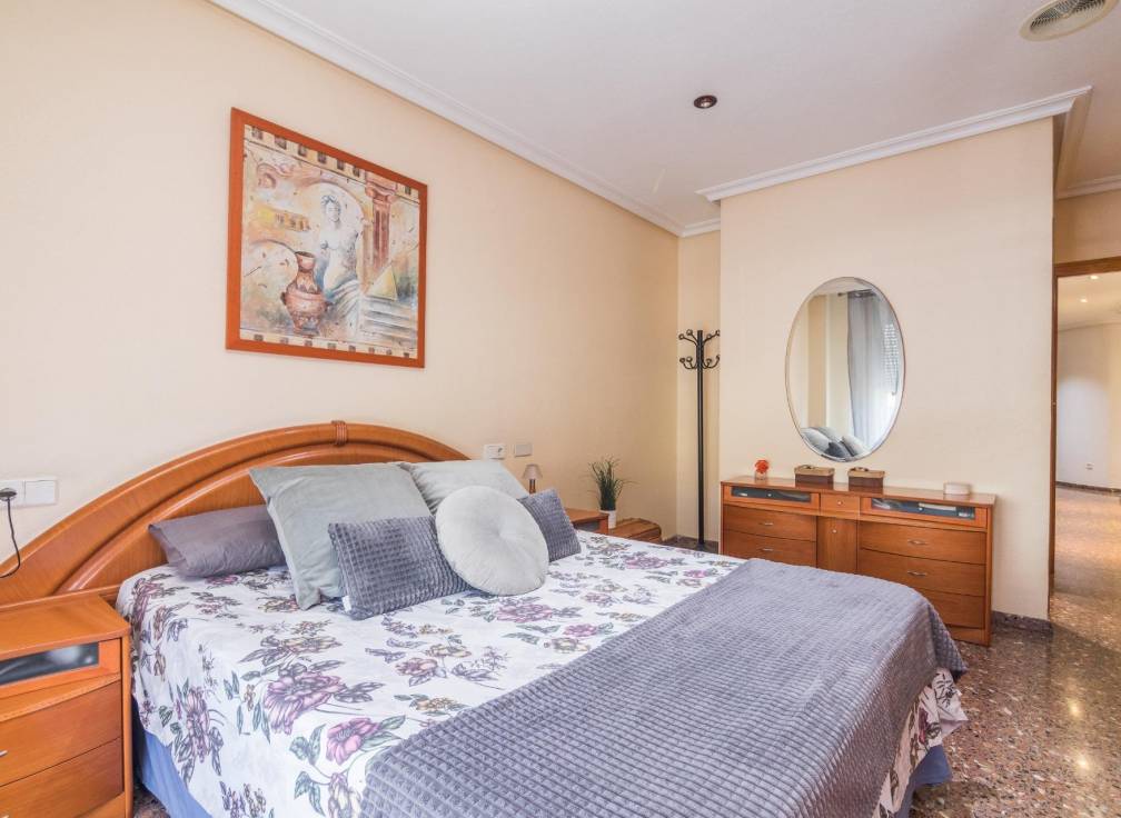 Resale - Flat - Petrer