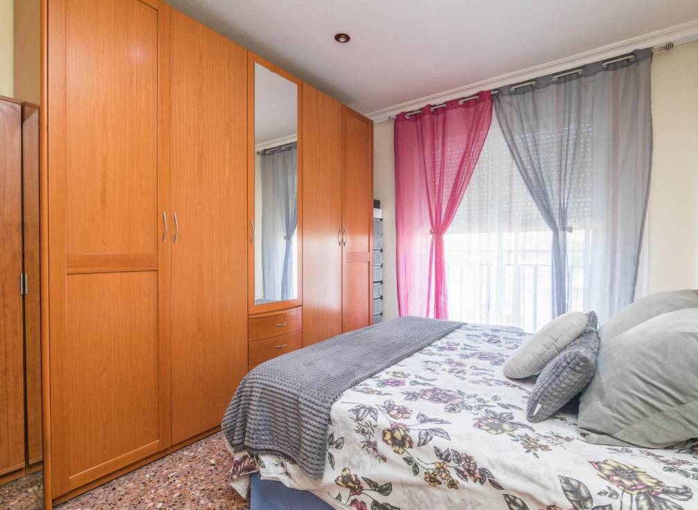 Resale - Flat - Petrer