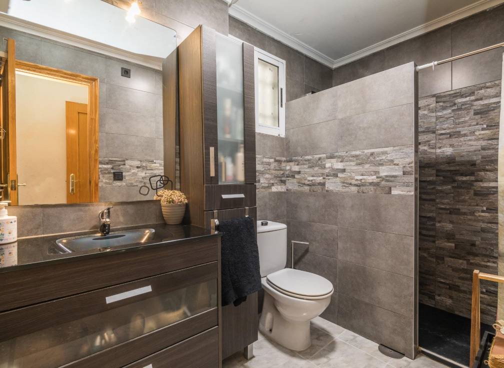 Resale - Flat - Petrer