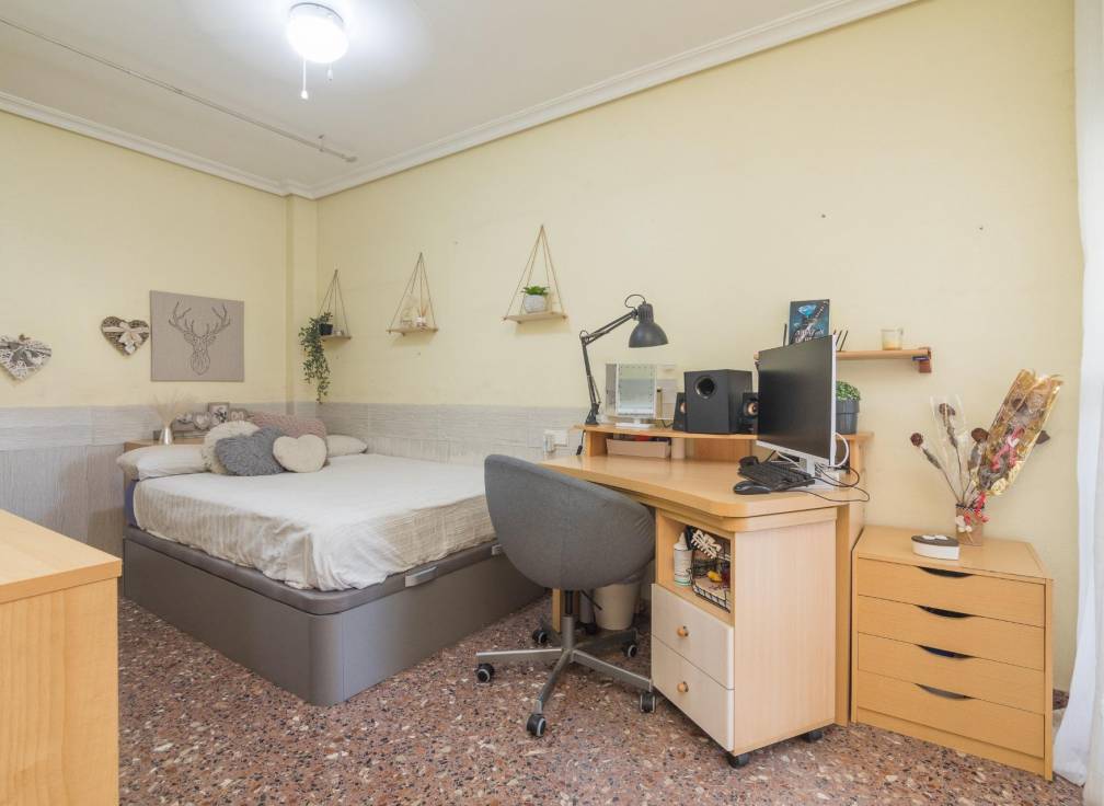 Resale - Flat - Petrer