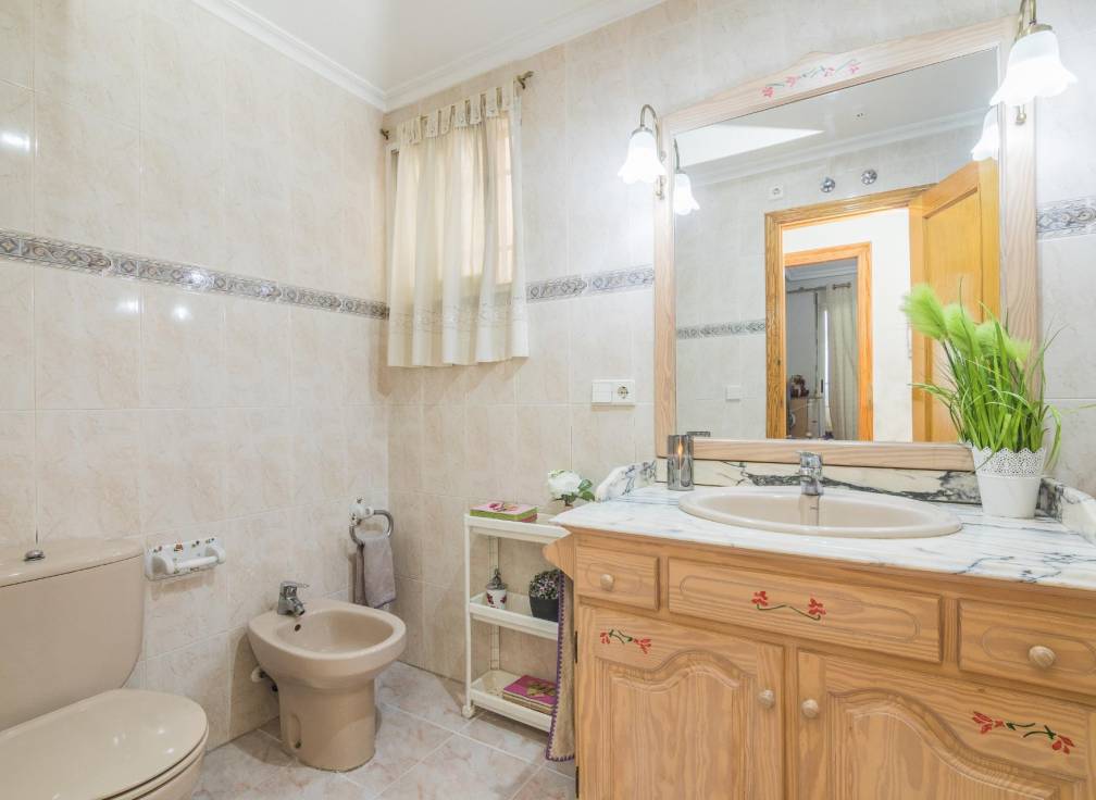 Resale - Flat - Petrer