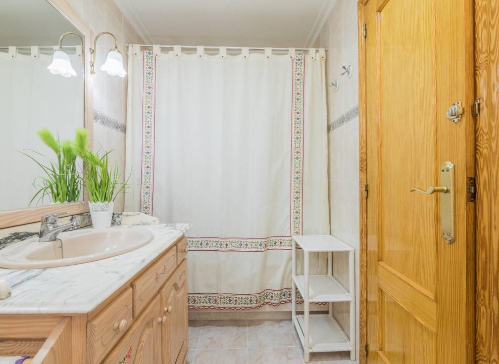 Resale - Flat - Petrer