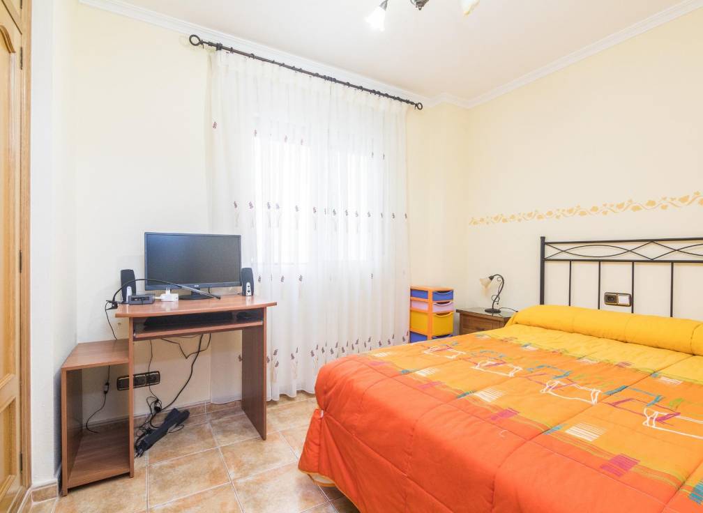 Resale - Flat - Pinoso - Comunidad valenciana