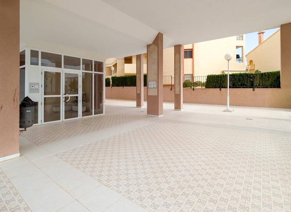 Resale - Flat - Santa Pola - Calas de Santiago Bernabeu