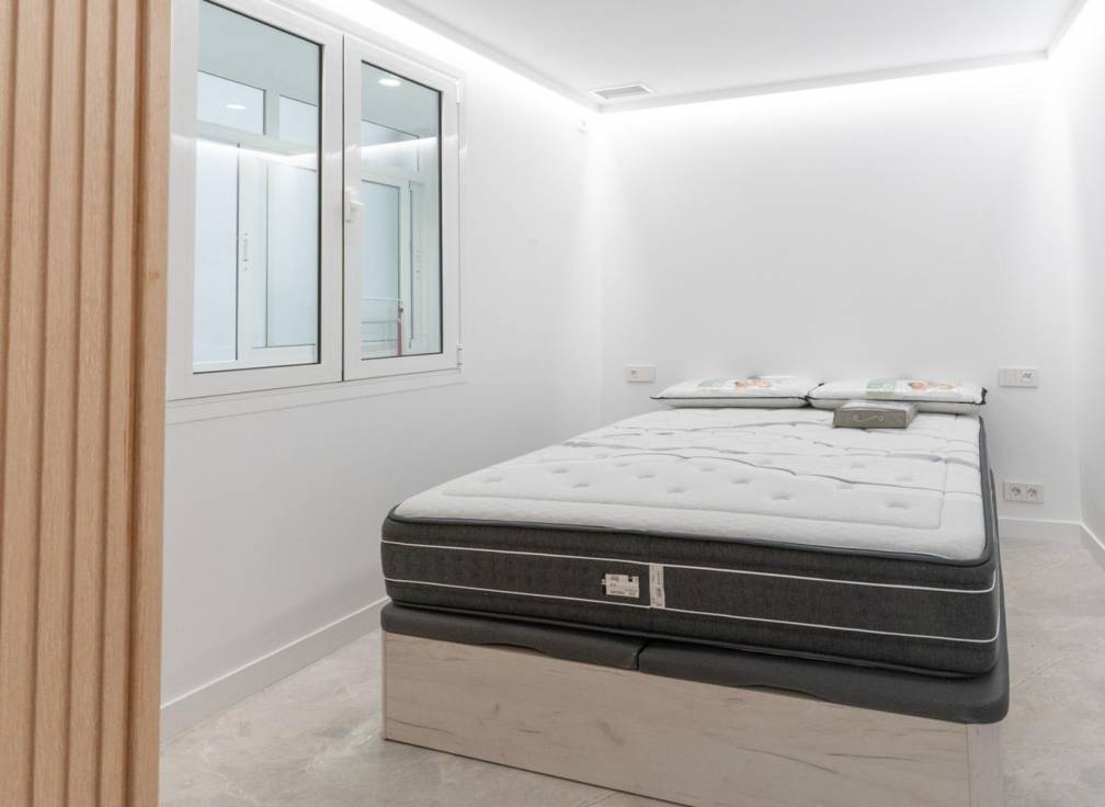 Resale - Flat - Santa Pola - Centro