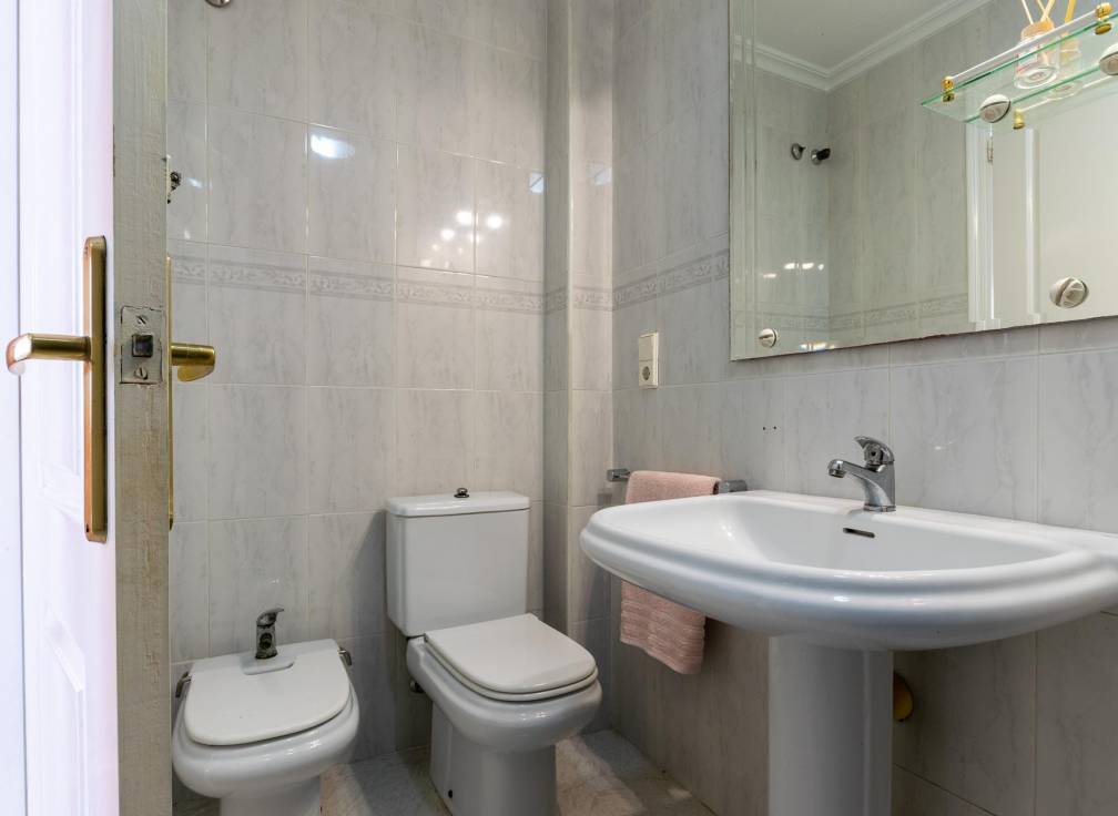 Resale - Flat - Santa Pola - Centro