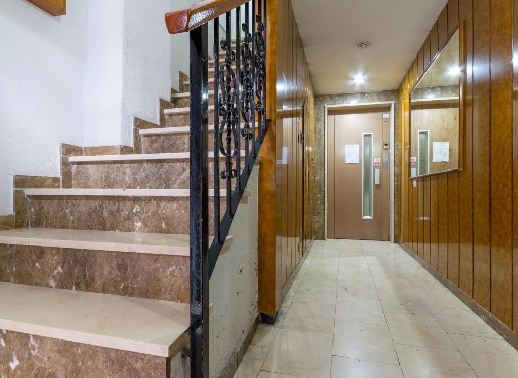 Resale - Flat - Santa Pola - Centro