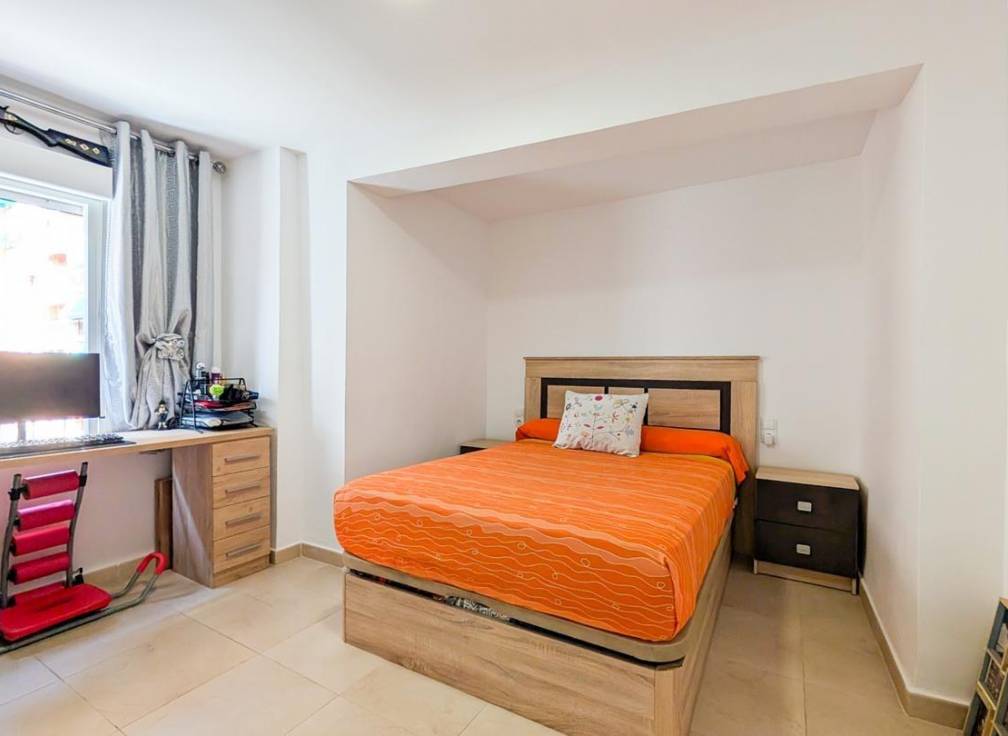 Resale - Flat - Santa Pola - Centro