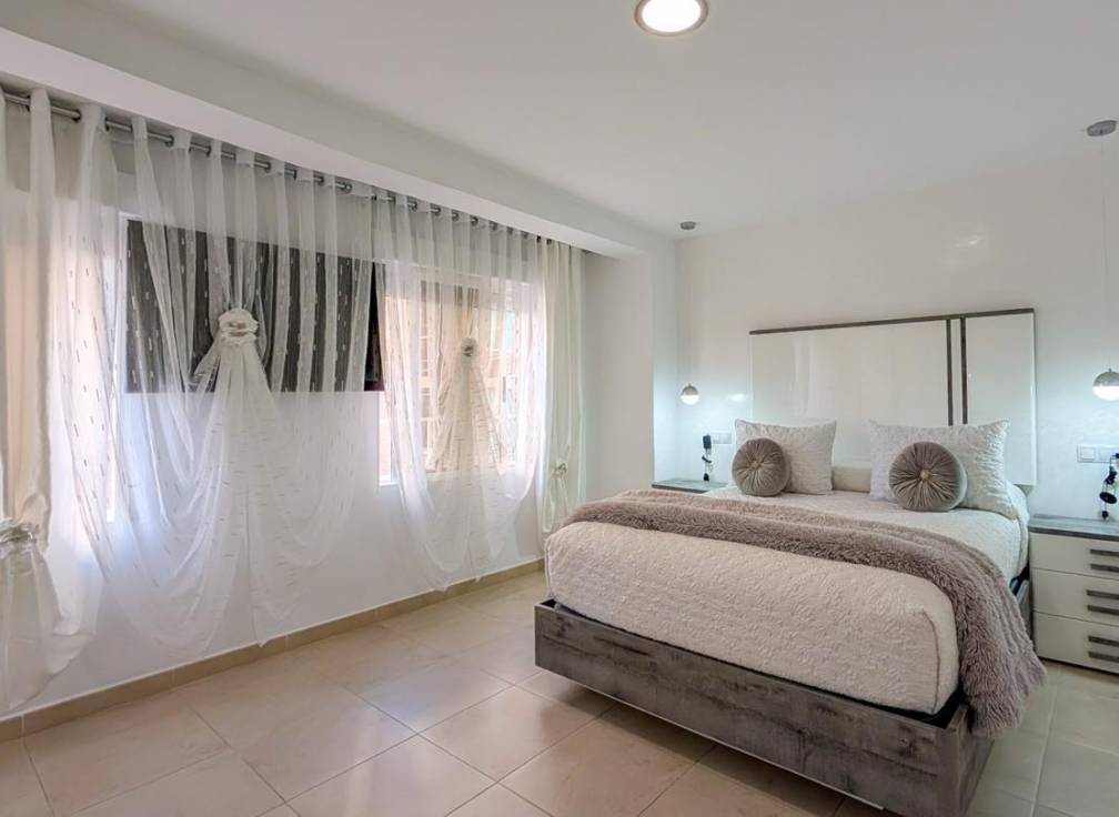 Resale - Flat - Santa Pola - Centro