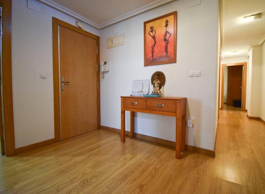 Resale - Flat - Santa Pola - Centro