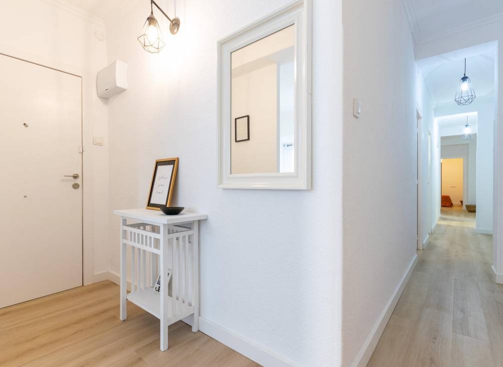 Resale - Flat - Santa Pola - Centro