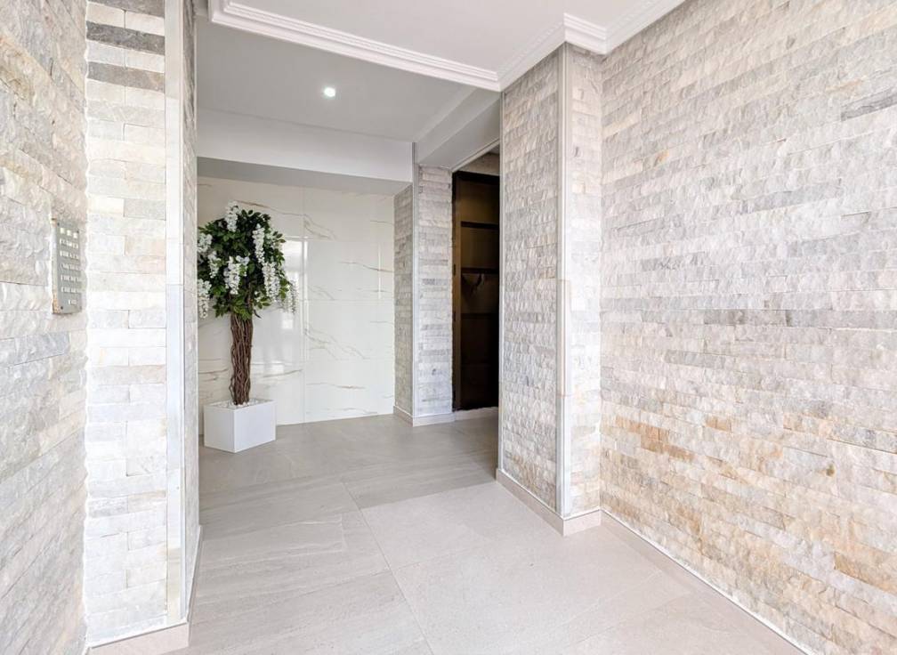 Resale - Flat - Santa Pola - Centro