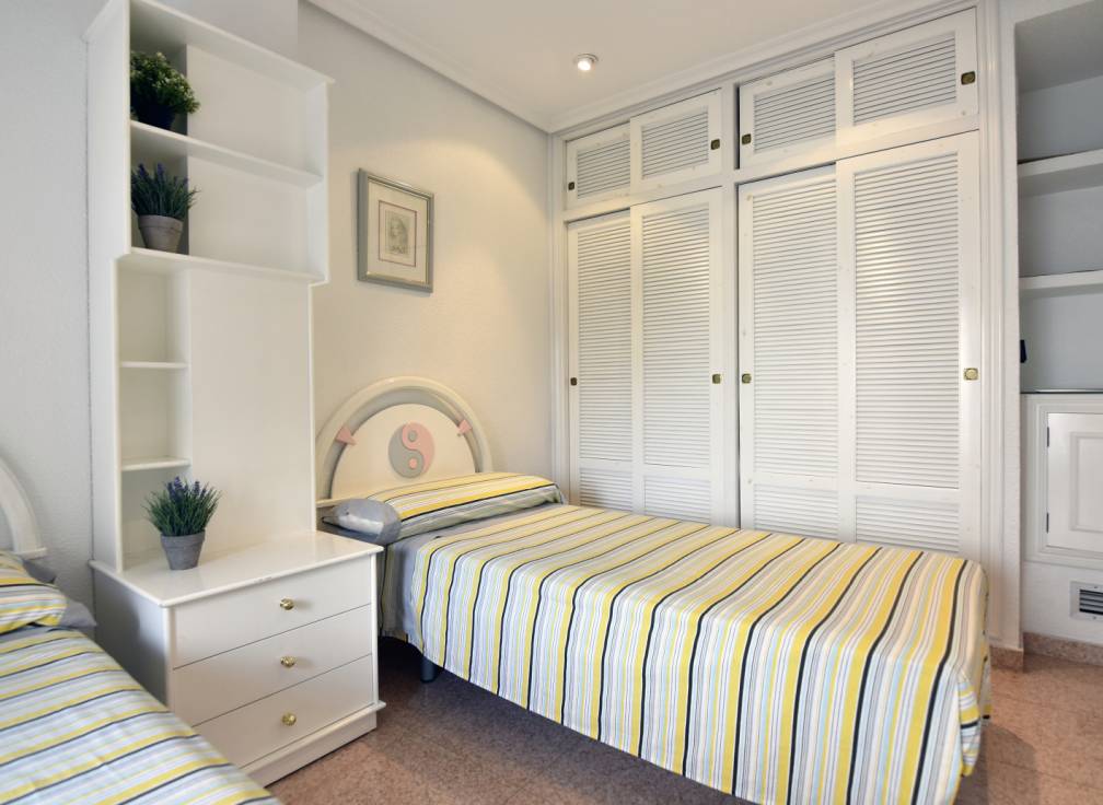 Resale - Flat - Santa Pola - Playa Levante