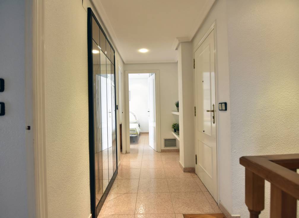 Resale - Flat - Santa Pola - Playa Levante
