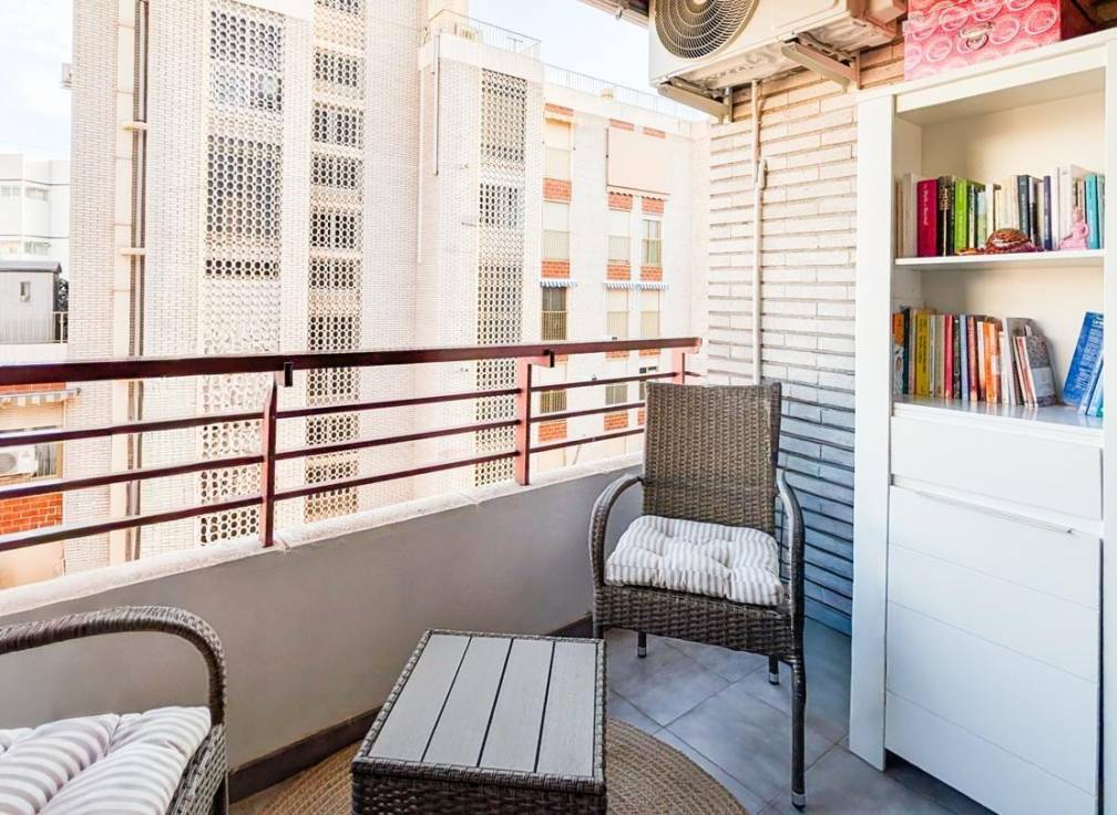 Resale - Flat - Santa Pola - Playa Levante