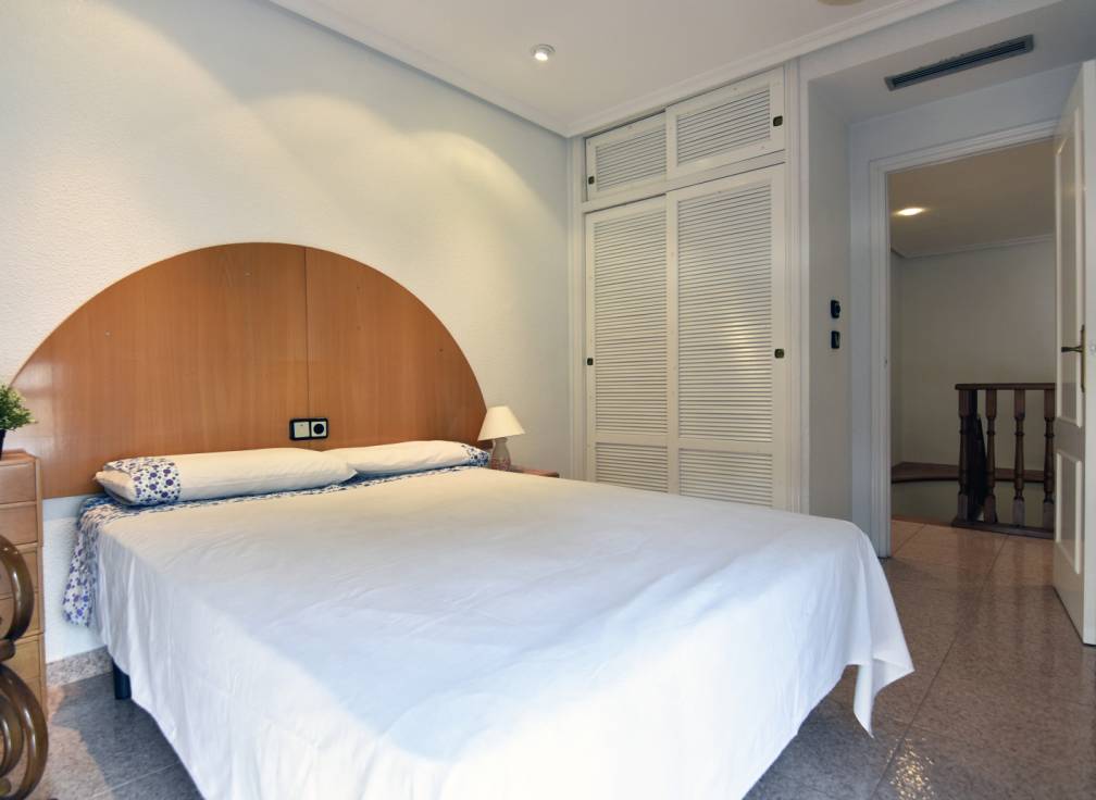 Resale - Flat - Santa Pola - Playa Levante