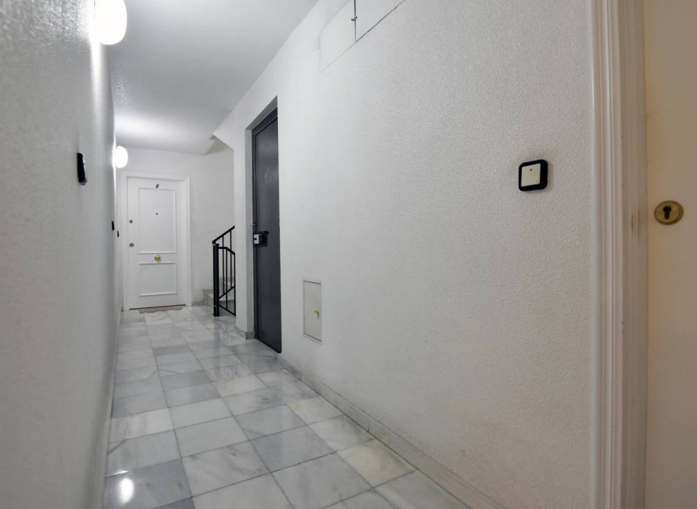 Resale - Flat - Santa Pola - Playa Levante