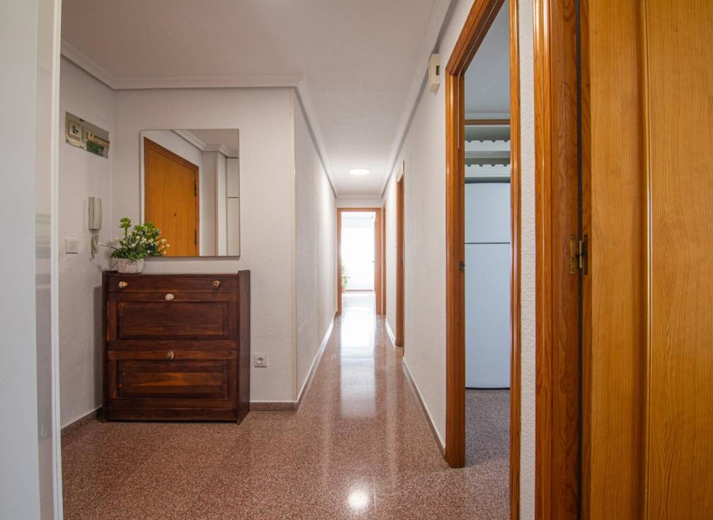 Resale - Flat - Santa Pola - Playa Levante