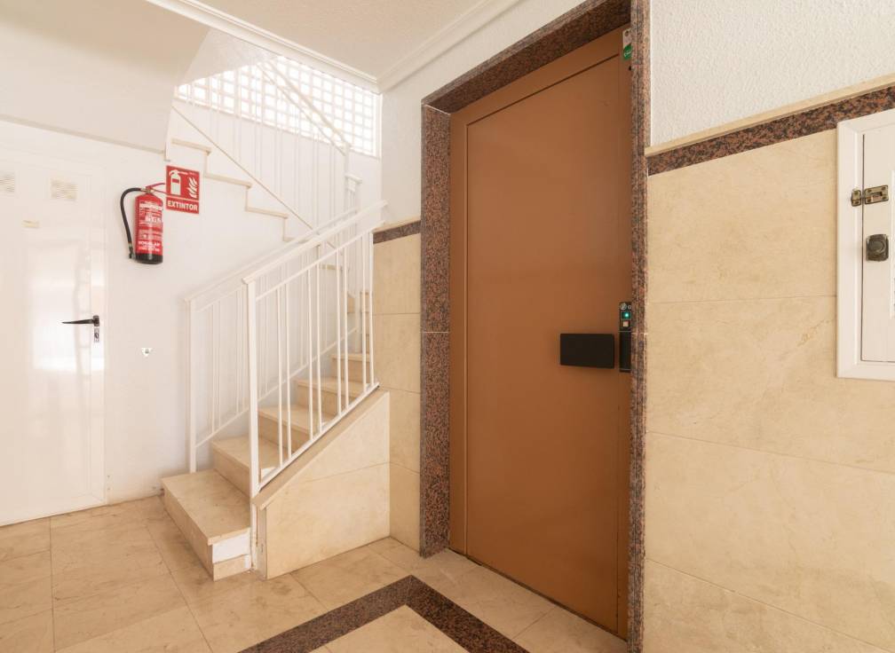 Resale - Flat - Santa Pola - Playa Levante