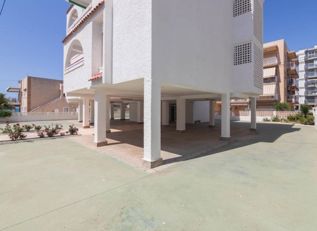 Resale - Flat - Santa Pola - Playa Levante