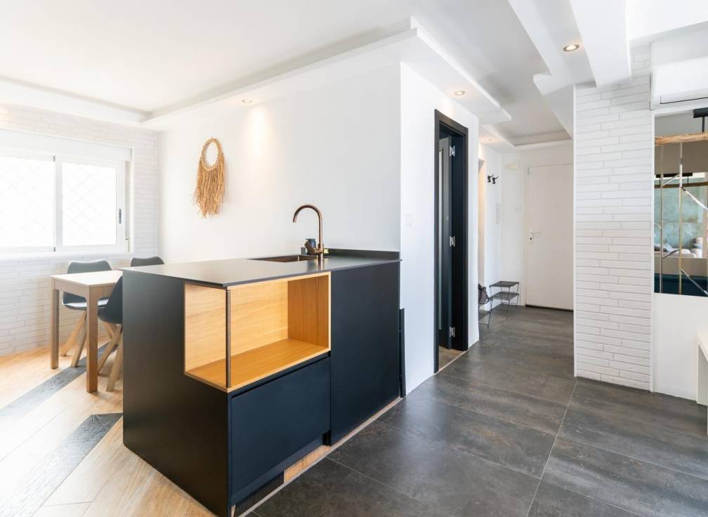 Resale - Flat - Santa Pola - Playa Levante