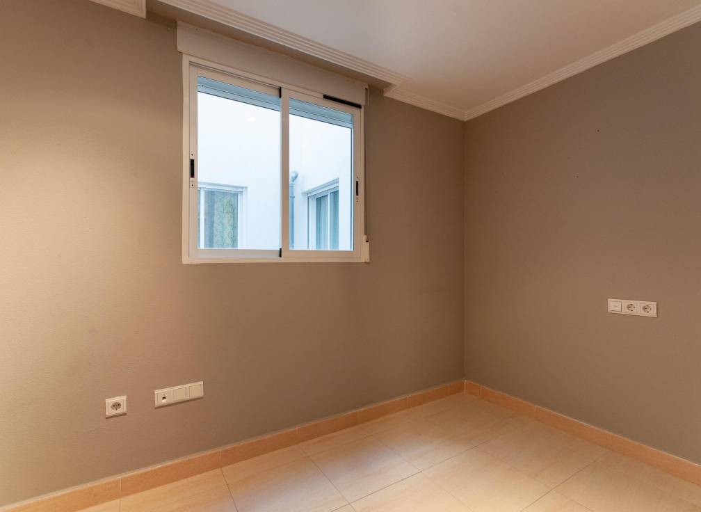 Resale - Flat - Santa Pola - Puerto