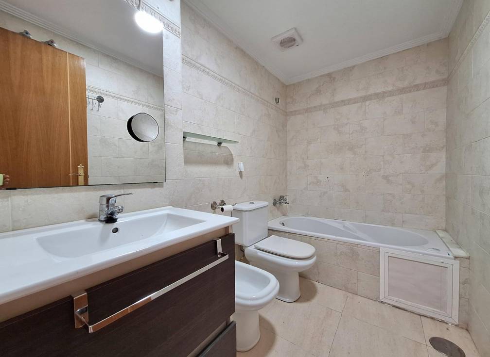 Resale - Flat - Santa Pola - Puerto